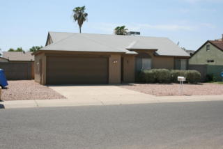 7801 Minnezona Ave, Phoenix AZ  85033-1141 exterior