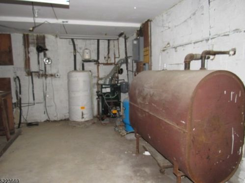 42 Smt Dr, Wantage NJ 07461-1239 exterior