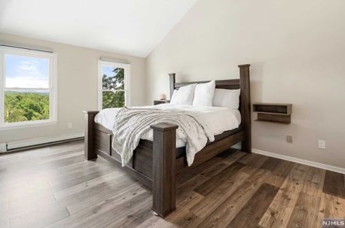 20 Southfield Dr, Wantage NJ  07461-3036 exterior