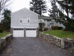 144 Newtonville Ave, Newton, MA 02458-1830