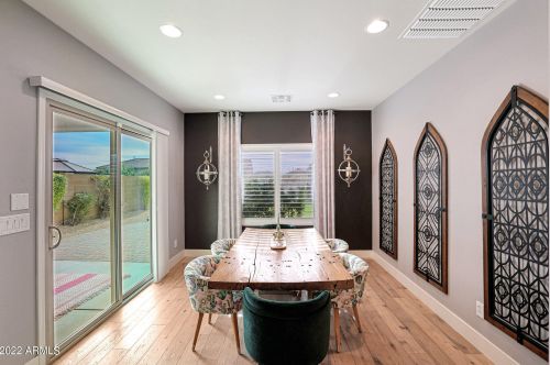 1665 Blaylock Dr, Phoenix AZ 85085-6324 exterior