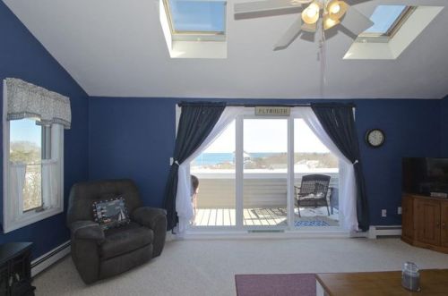 1 Reed Ave, Plymouth MA  02360-5989 exterior