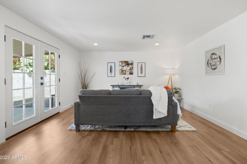 3926 Andorra Dr, Phoenix AZ  85032-6612 exterior