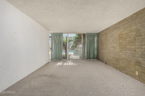 4400 15th Ave, Phoenix AZ 85015-4755 exterior