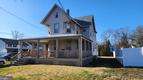 545 Salem Ave, West Deptford NJ 08096-3203 exterior