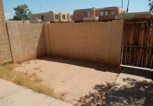 4020 44th St, Phoenix AZ 85032-2801 exterior