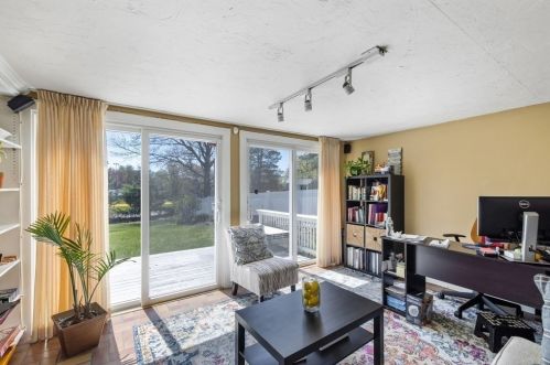 186 Mt Vernon St, Lawrence MA 01843-3302 exterior