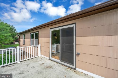 85 Colleen Cir, Trenton NJ 08638-1724 exterior