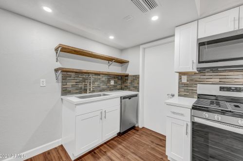 19245 17th Dr, Phoenix AZ  85027-5309 exterior