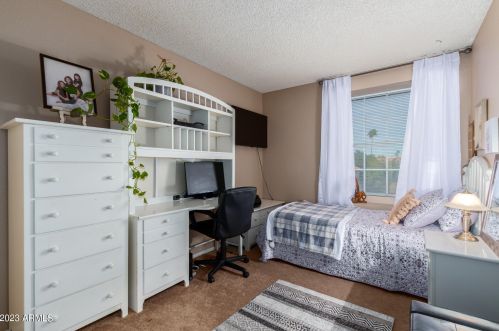 15858 40th Pl, Phoenix AZ  85032-4104 exterior