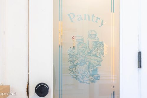 905 Coronado Rd, Phoenix AZ 85008-3931 exterior