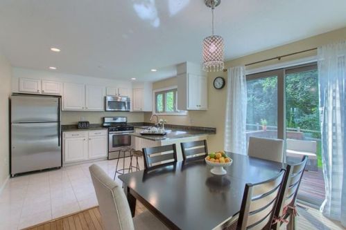 6 Beth Cir, Acton MA  exterior