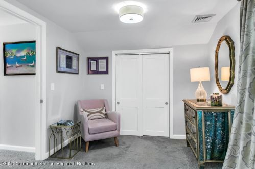 72 Rumson Rd, Little Silver NJ 07739-1332 exterior