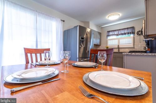 166 Frd Ave, West Deptford NJ 08096-5034 exterior