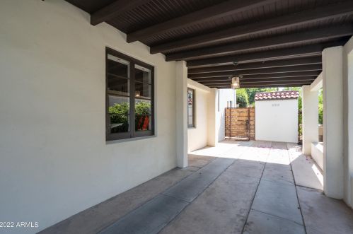 1815 11 Ave, Phoenix AZ 85021-4415 exterior