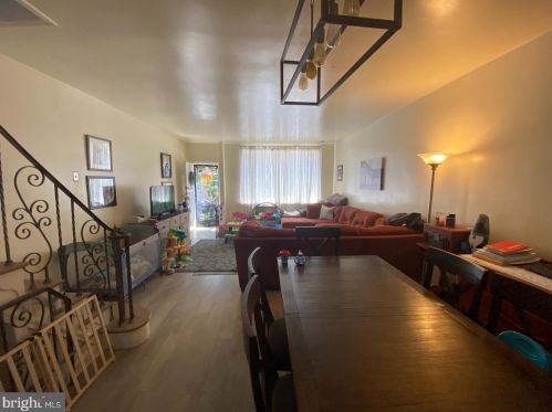 1123 Mckean St, Philadelphia, PA 19148-2213