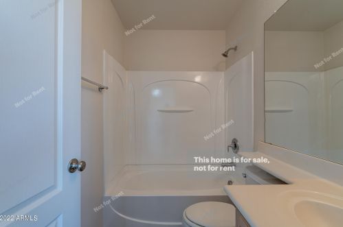 2020 78th Ave, Phoenix AZ  85035-5130 exterior