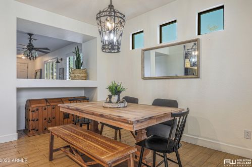 3882 Ashton Dr, Phoenix AZ 85086-2774 exterior