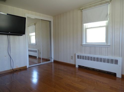 11 Rhodes Cir, Hingham MA 02043-1529 exterior