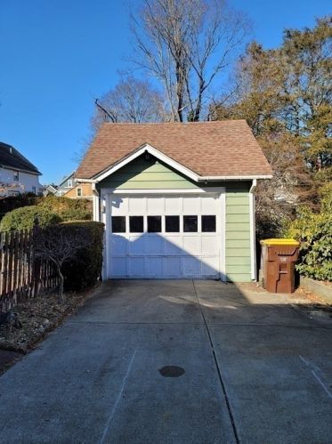 44 Bigelow St, Fall River MA 02720-5408 exterior