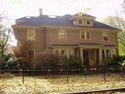 228 Mill St, Newton, MA 02460-2439