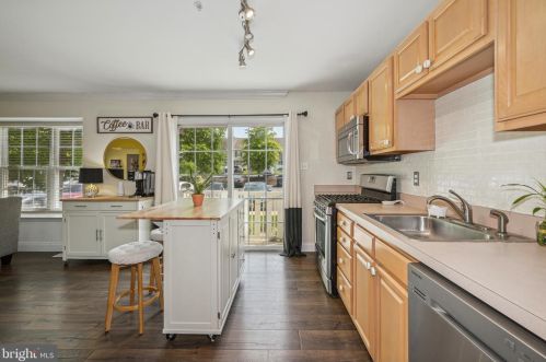 2202 Beacon Hill Dr, Erial NJ  08081-1175 exterior