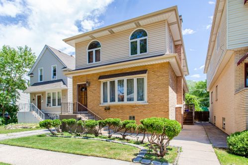 3923 Home Ave, Forest View, IL 60402-4131