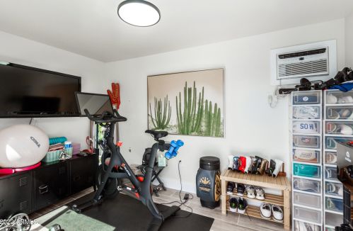 4231 Catalina Dr, Phoenix AZ 85031-3726 exterior