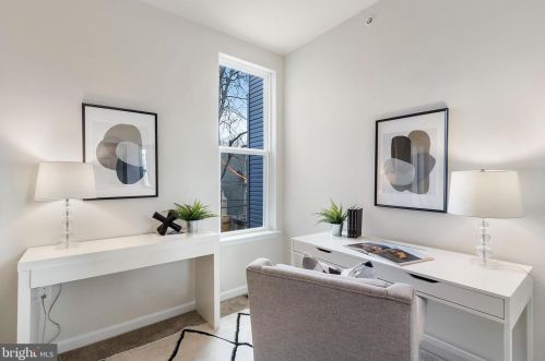 1921 6th St, Philadelphia, PA 19122-2100