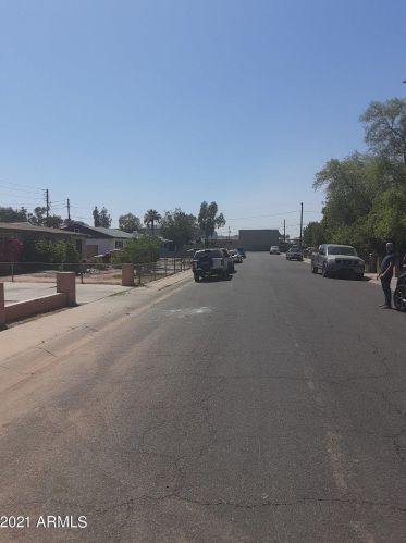 3349 Cambridge Ave, Phoenix AZ  85008-1215 exterior