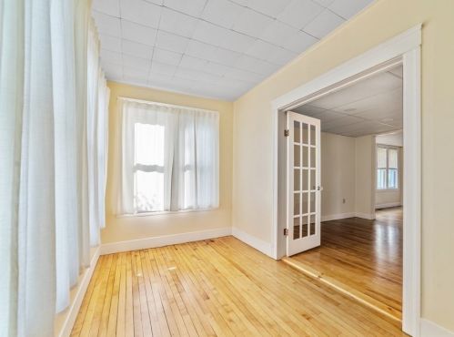 141 Cambridge St, Worcester MA 01603-2339 exterior