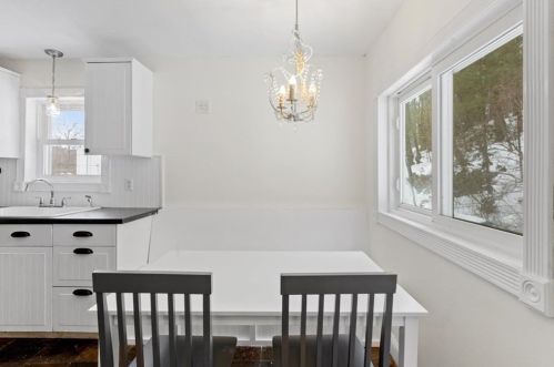 38 Glendale St, Worcester MA 01602-2813 exterior