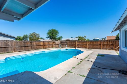 2014 51 Dr, Phoenix AZ 85035-1902 exterior