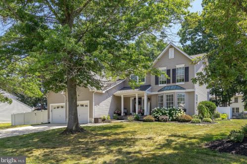 838 Hunters Dr, West Deptford, NJ 08096-6652