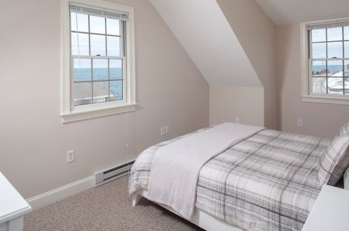 209 Manomet Point Rd, Plymouth MA 02360-1130 exterior