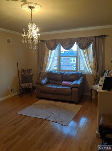 135 Sussex St, East Newark NJ  07029-2121 exterior