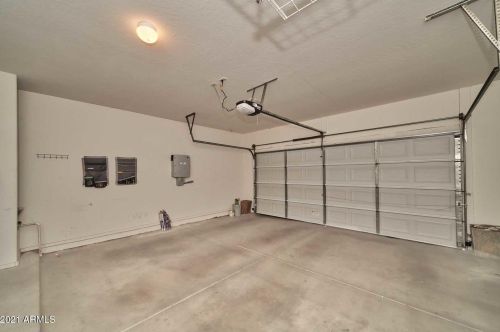 1813 Beautiful Ln, Phoenix AZ 85042-7073 exterior