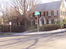 282 Commonwealth Ave, Newton, MA