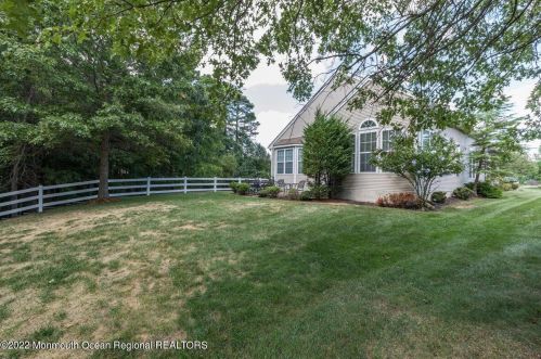 15 Carlisle Dr, Jackson Twp NJ 08527-6304 exterior