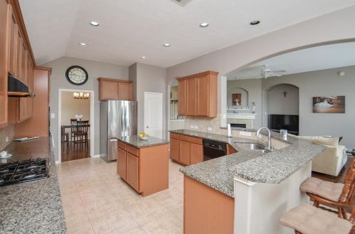 9111 Bonbrook Bnd Ln, Richmond TX 77469-4730 exterior