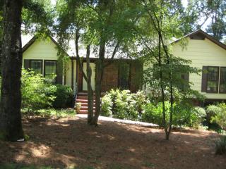 4832 Nottingham Ln, Birmingham, AL 35223-1618