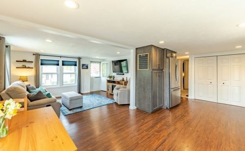 6 Benson St, Worcester MA 01604-3303 exterior