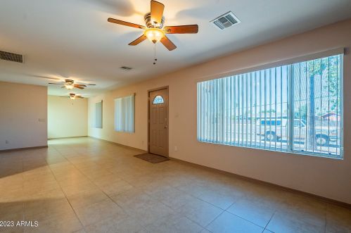 2324 Cactus Rd, Phoenix AZ 85032-7609 exterior