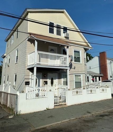17 Wesley St, Lawrence MA  01841-1423 exterior