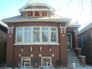 1811 Wenonah Ave, Forest View, IL 60402-1622