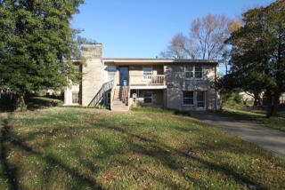 5701 Tamarack Ln, Louisville, KY 40258-2131