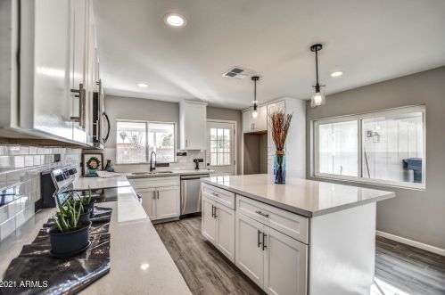 3155 Altadena Ave, Phoenix AZ 85029-3211 exterior