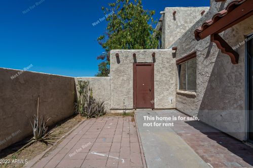 5426 Belleview St, Phoenix AZ 85043-1703 exterior