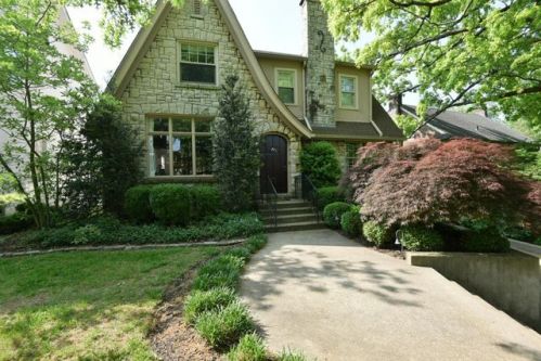 2120 Woodford Pl, Louisville KY  40205-1651 exterior