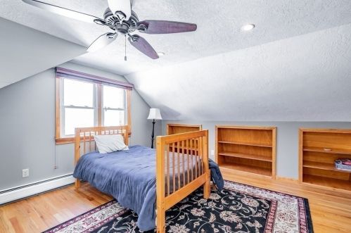 40 Frst Gln Dr, Montgomery MA 01085-4709 exterior